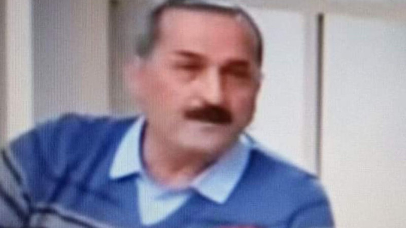 Devrilen traktörün altında kalan çiftçi hayatını kaybetti