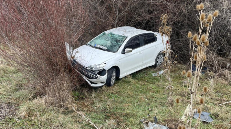 Beyşehir Konya kara yolunda trafik kazası: 2 yaralı