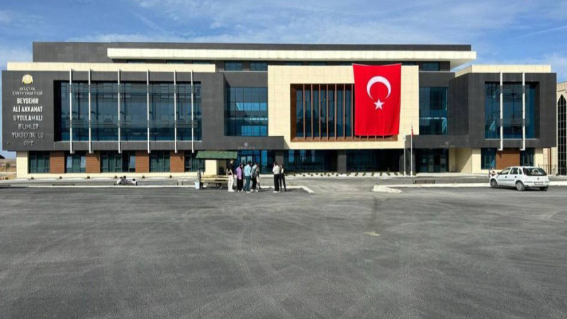  Beyşehir Ali Akkanat Uygulamalı Bilimler Yüksekokulu taşınıyor mu?