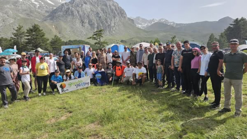 Doğa tutkunları ve dağcılar Anamas Dağında buluştu