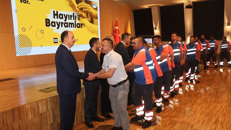 Bayramlaştılar
