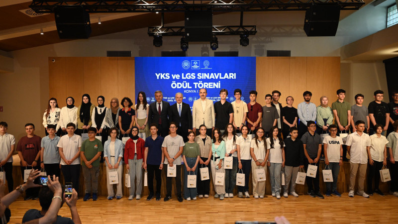 Konya'nın gururları ödüllendirildi! LGS'de tam puan, YKS'de ilk 100