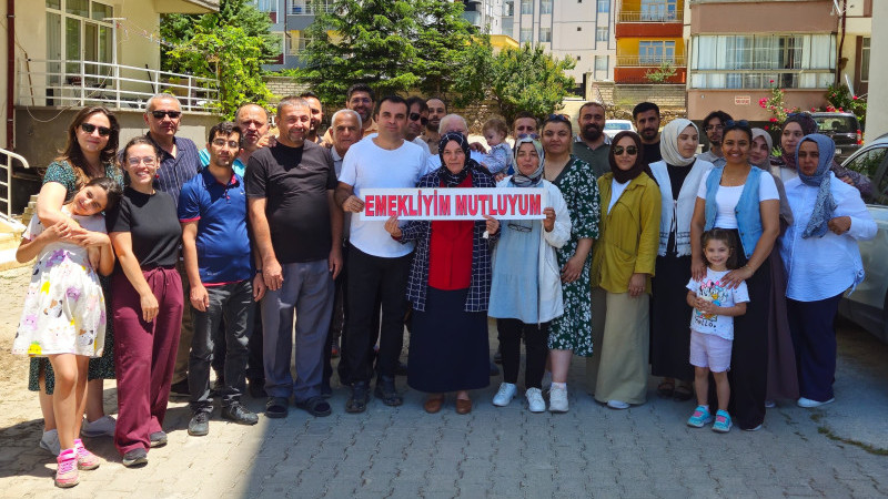 Nuriye Öğretmen mesleğe böyle veda etti: Emekliyim,mutluyum