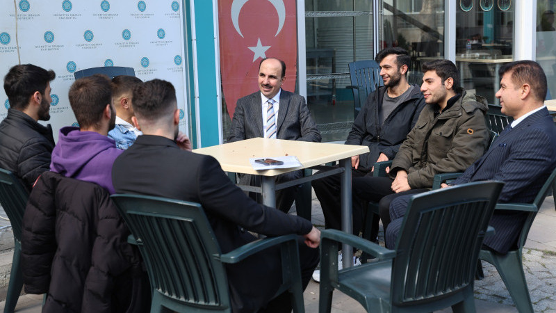 Üniversite tercihi yapacak öğrencileri, huzur ve öğrenci şehre davet etti
