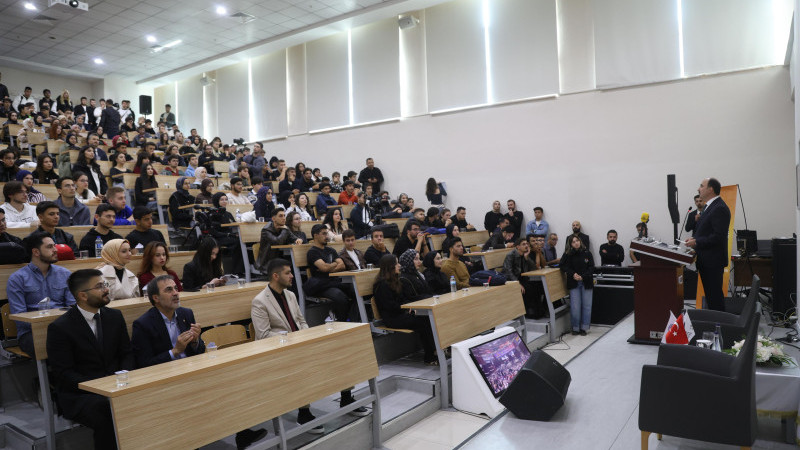 Gençleri boykot konusunda duyarlı olmaya çağırdı