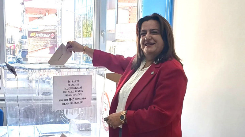Beyşehir İYİ Parti’de Zahide Zor dönemi