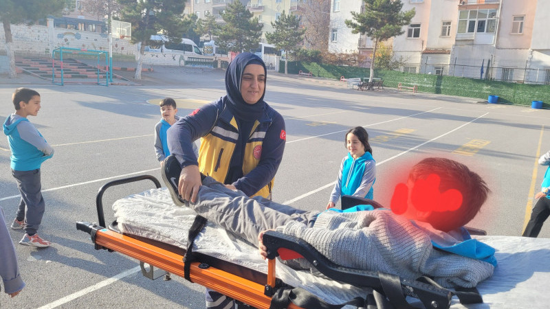 Öğrenciler 112 Acil Çağrı Merkezini yerinde tanıdı