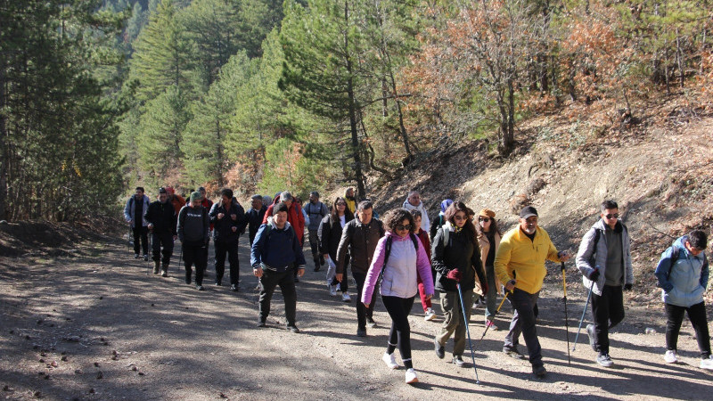 Sonbaharın renkleriyle 9 kilometre yürüyüş