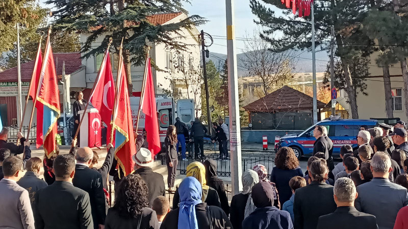 Atatürk'ü anma töreni esnasında fenalaşan gazi hastanelik oldu