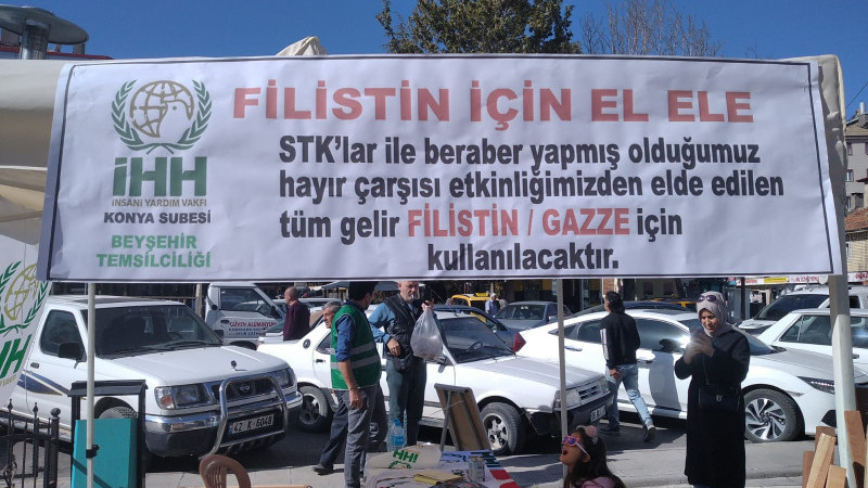 Beyşehir'de Filistin ve Gazze'ye destek için hayır çarşısı açıldı