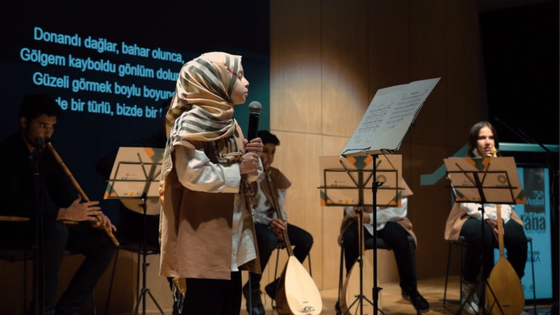 Bilgehane öğrencileri Şeb-i Arus haftasında Hazreti Mevlana'yı andı