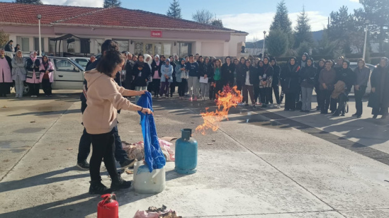 Öğrenci yurtlarında yangın eğitimi ve söndürme tatbikatı