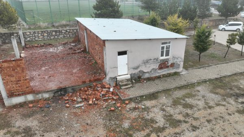 Bayındır'dan kamu malına zarar verenlere sert tepki