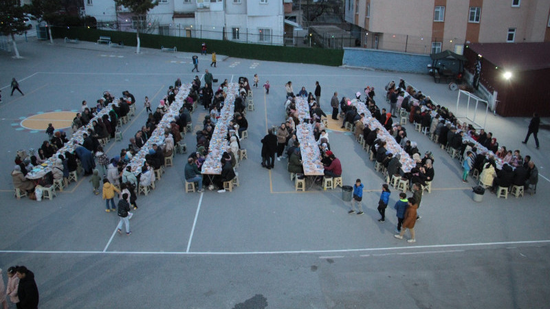 Gazi İlkokulunda iftar buluşması