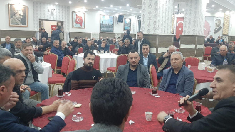 Av mesaisine ara veren balıkçılar iftarda bir araya geldi