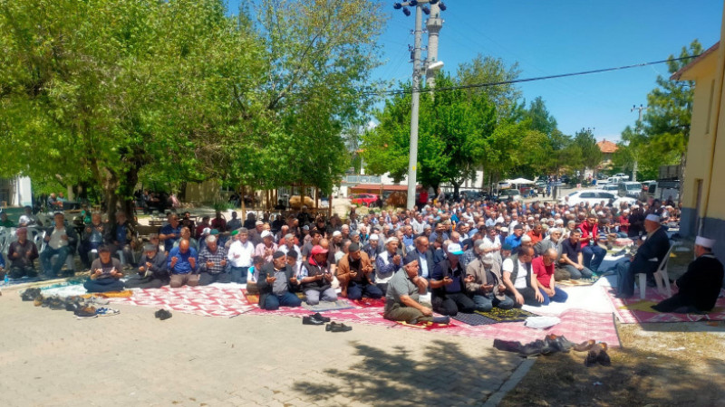 Köşklü çiftçiler hayır ve yağmur duasında buluştu