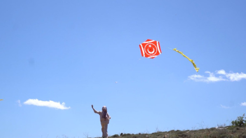 23 Nisan'ı uçurtma şenliğiyle kutladılar