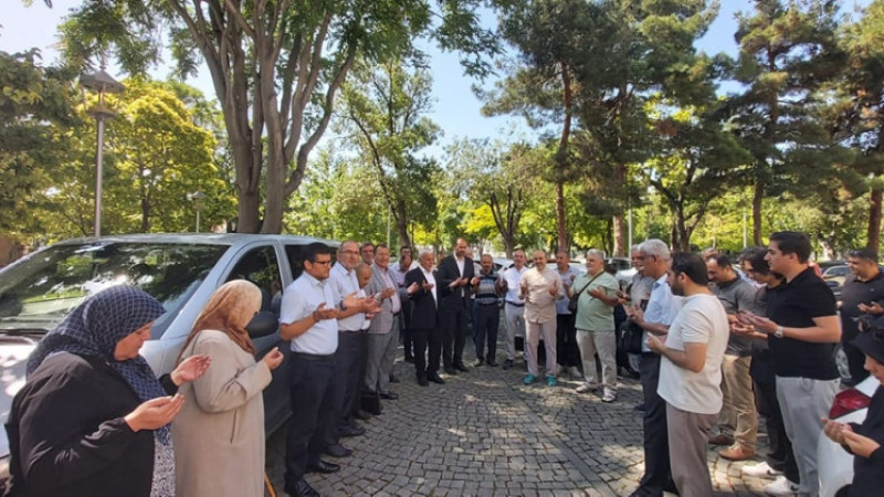 Hacı adayları dualarla mukaddes topraklara uğurlandı