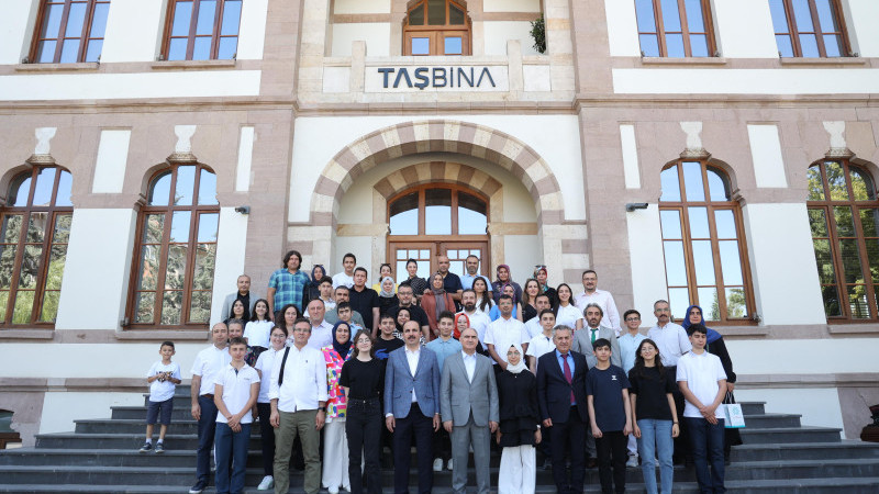 İşte Türkiye birincisi olan LGS'deki gurur abidesi öğrencilerimiz