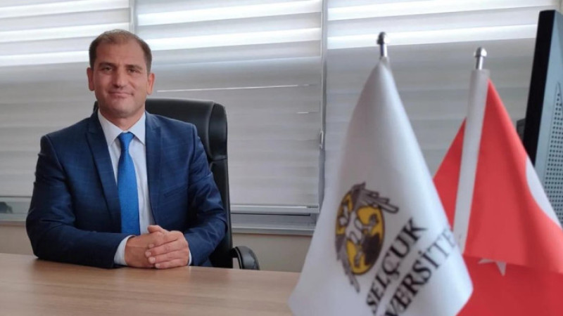 Selçuk Üniversitesi’nde Doç. Dr. Selman Selim Akyüz’e yeni görev