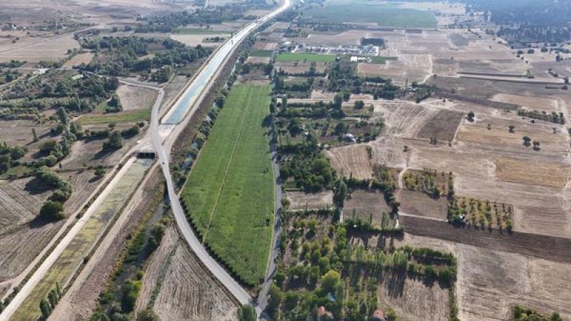 Beyşehir'in dış mahallelerinin yolları iyileştiriliyor