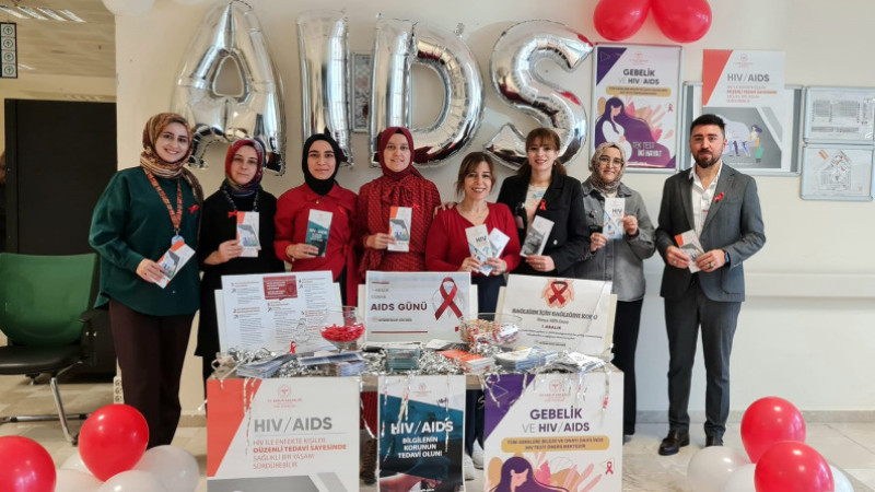 Çağın vebası AIDS'e karşı farkındalık oluşturmak için seferber oldular