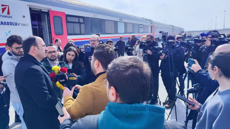 Başkan Altay raylı sistem projelerini basınla inceledi.