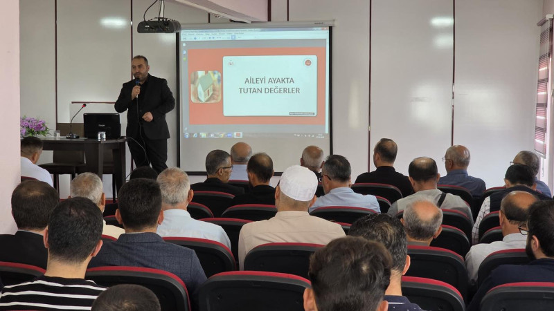 Din görevlileri eğitim seminerlerinde buluştu