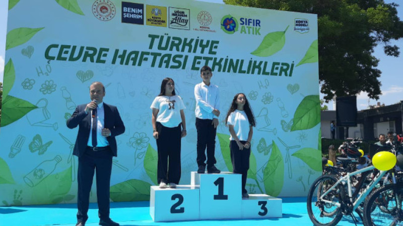 Alkışlar Göktuğ'a