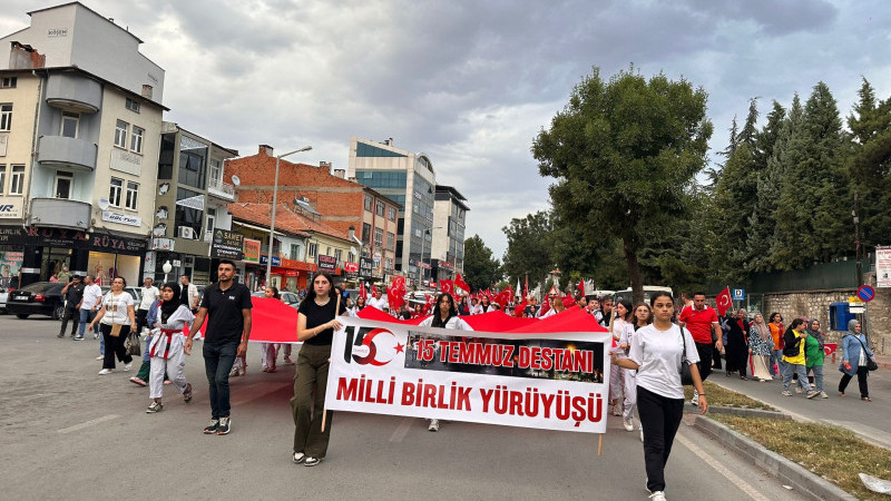 Demokrasi ve milli birlik için yürüdüler