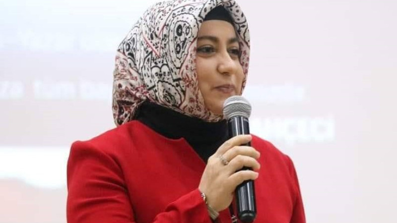 “Gölün suyunu kurutan sadece iklim değil,rant hırsıdır”