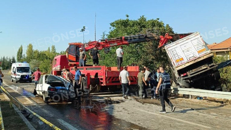 Korkunç kaza, 3 can aldı