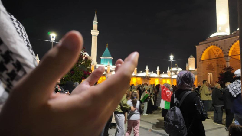  Gazze için Mevlana Meydanı’nda dualar yükseldi