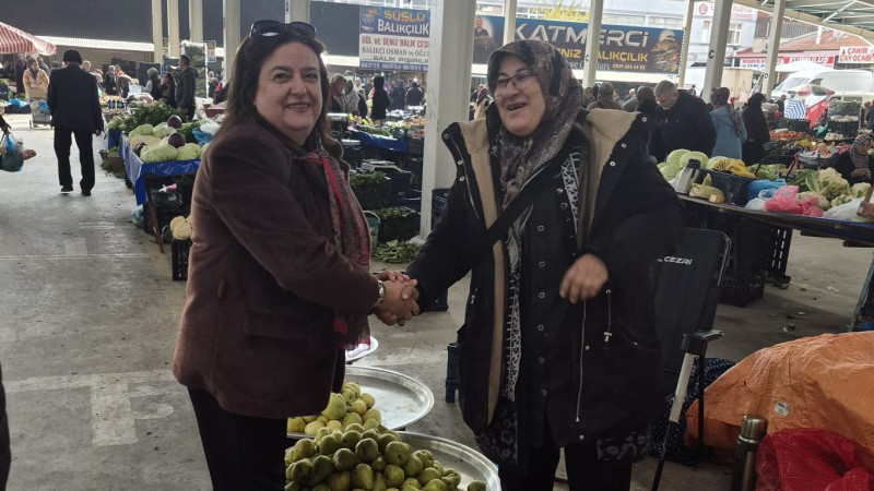 Zahide Zor ve yönetimi esnafın yanında