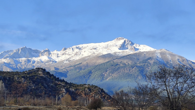 Anamas Dağı’nda kış mevsiminin ilk izleri