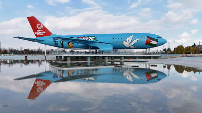 Gazze temalı uçak şehre damgasını vurdu