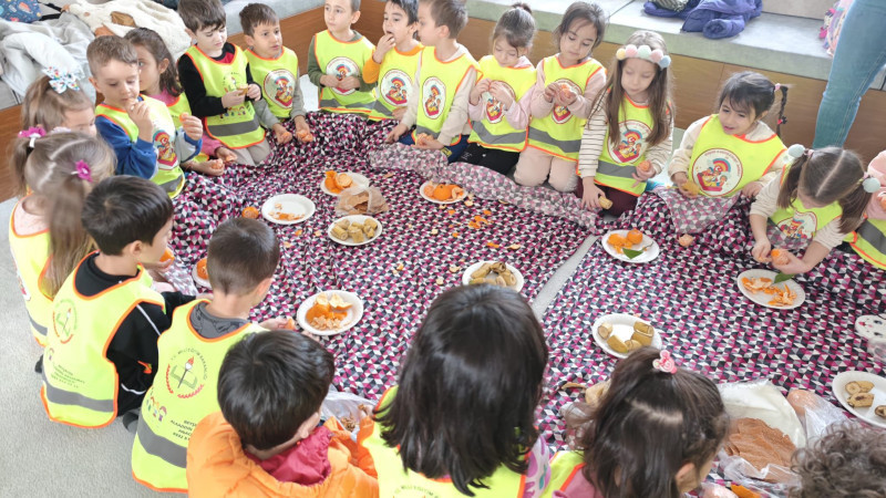 Minik Öğrenciler Doğa İle İç İçe Öğreniyor!