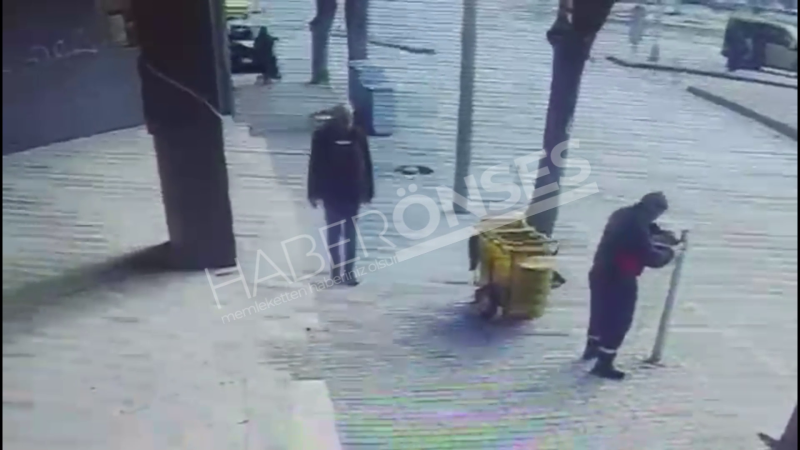 Kaldırımdaki anne ve bebek arabasına böyle çarptı